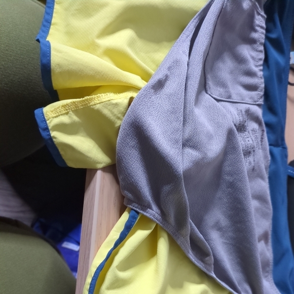 Patagonia Women's Strider Shorts Yellow and Blue Size Medium - Picture 5 of 7
